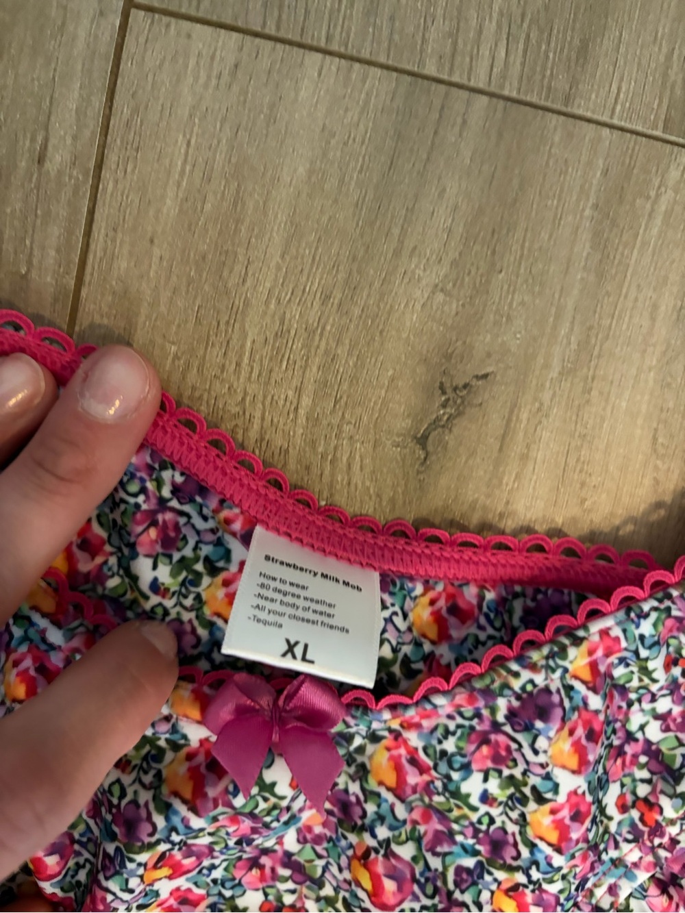 Strawberry milk mob Pink Floral bikini Swim Set - Cute Ruffle Design - Picture 4 of 9